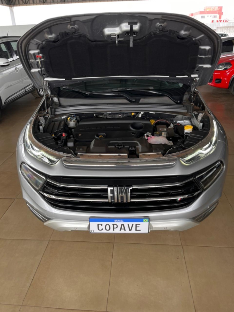 fiat toro 2.0 16v turbo diesel volcano 4wd at9 1.0 4p automatico 20232