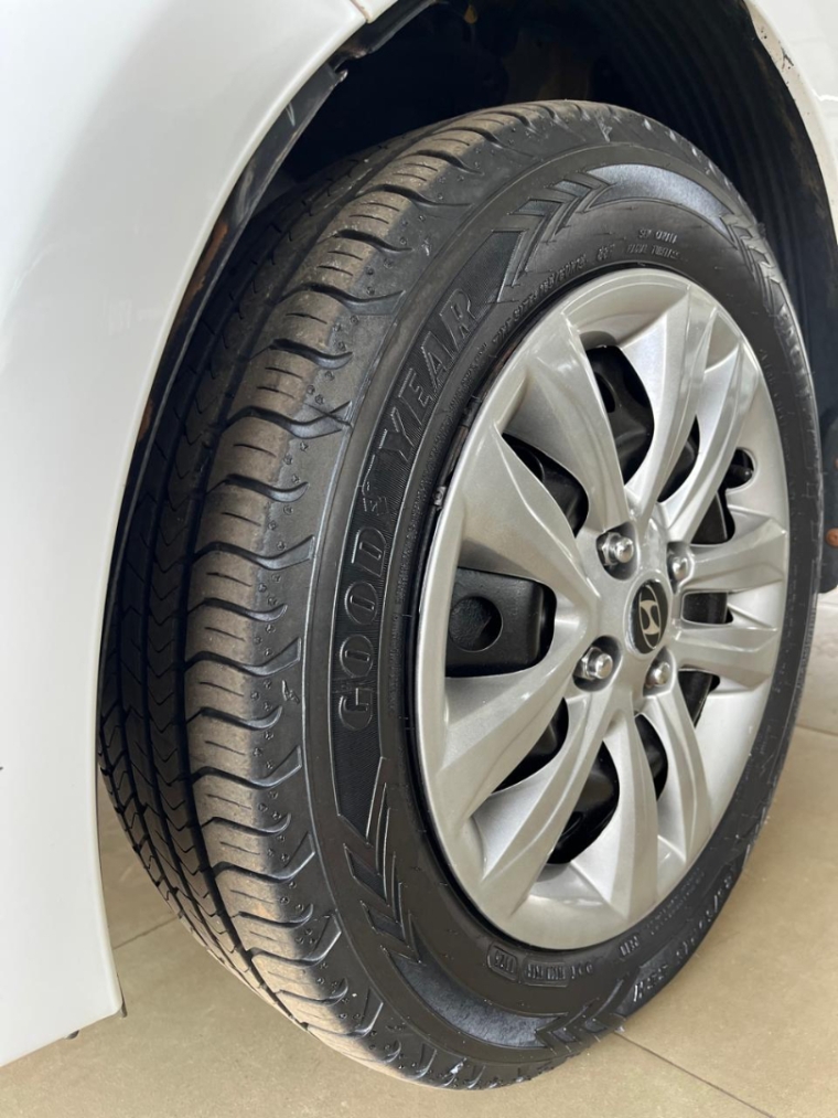 hyundai hb20s 1.6 comfort plus 16v flex 4p manual 20195