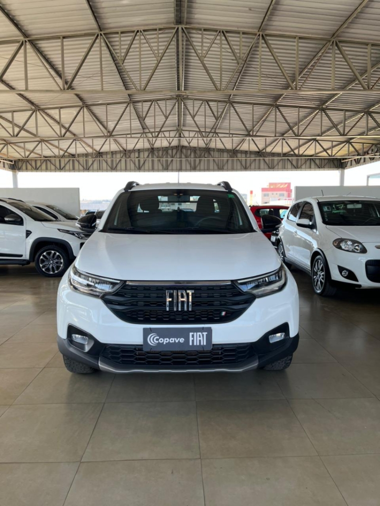 fiat strada 1.3 firefly flex volcano cd cvt 4p automatico 20252