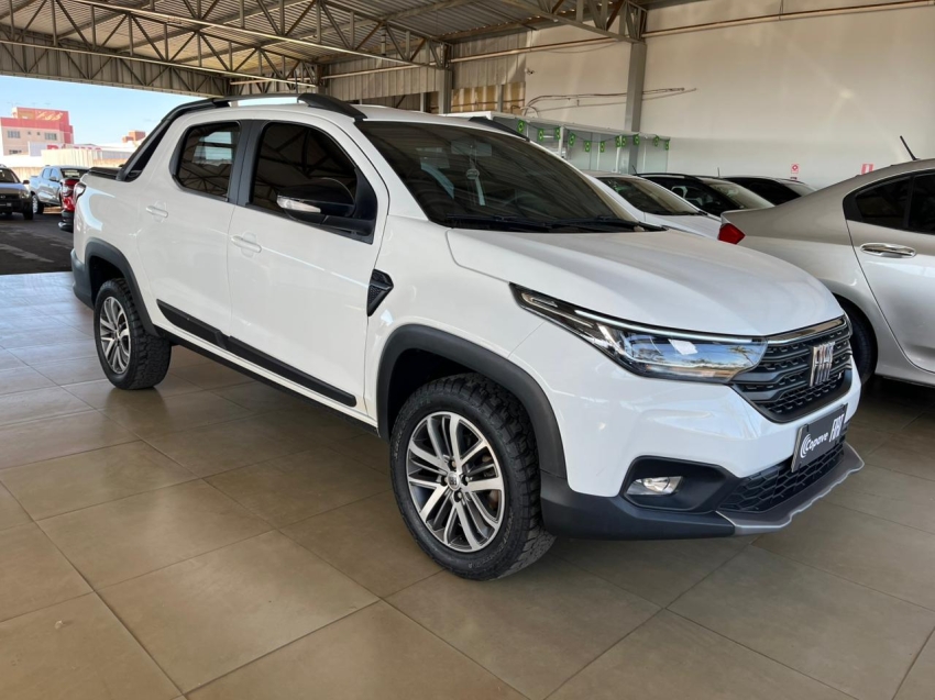 fiat strada 1.3 firefly flex volcano cd cvt 4p automatico 20251