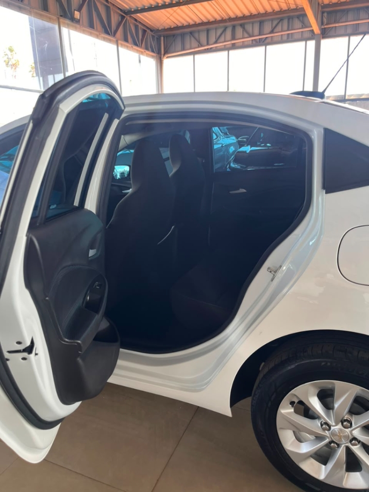 chevrolet onix 1.0 flex plus lt manual 4p 20235