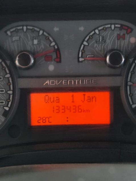 fiat palio 1.8 mpi adventure weekend 16v flex 4p manual 201411