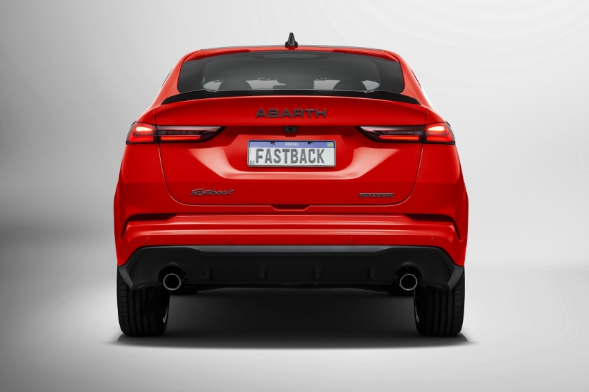 fiat fastback 1.3 turbo 270 flex abarth at6 4p automatico 202718