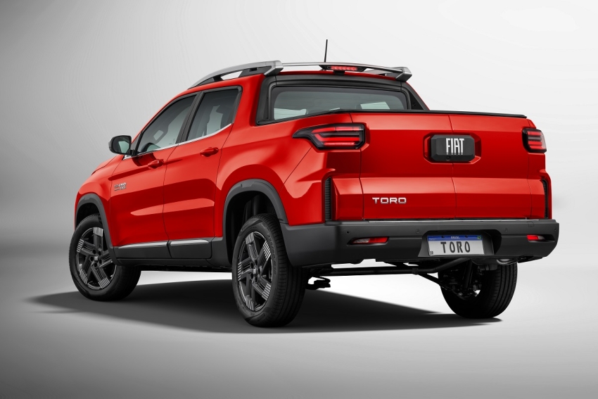 fiat toro 2.2 turbo diesel volcano 4wd at9 4p automatico 202713