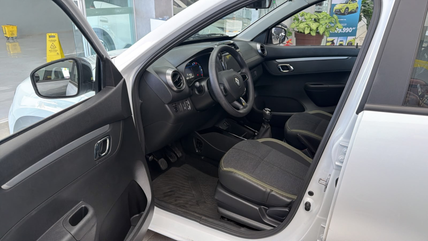 Renault KWID 1.0 12V SCE FLEX OUTSIDER MANUAL 14