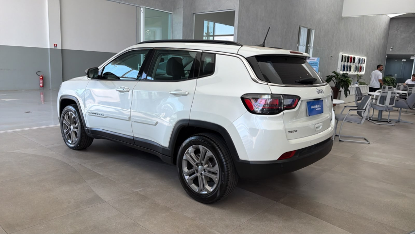 JEEP COMPASS 1.3 T270 TURBO FLEX LONGITUDE AT6 6