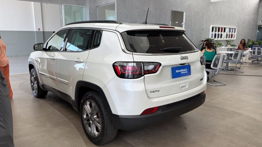 JEEP COMPASS 1.3 T270 TURBO FLEX LONGITUDE AT6 6