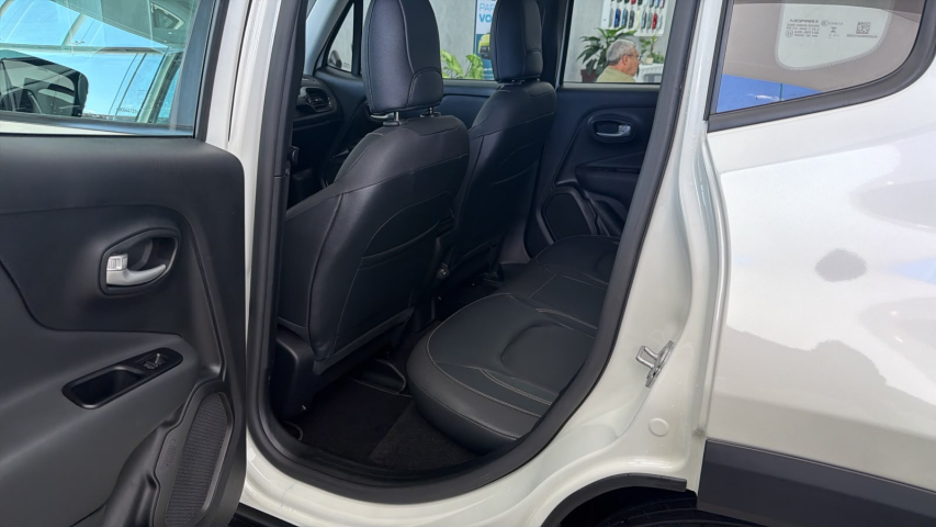 JEEP RENEGADE 1.3 T270 TURBO FLEX LONGITUDE AT6 17