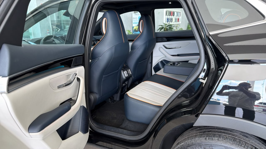 BYD SONG PLUS 1.5 DM-I HÍBRIDO AUTOMÁTICO 17