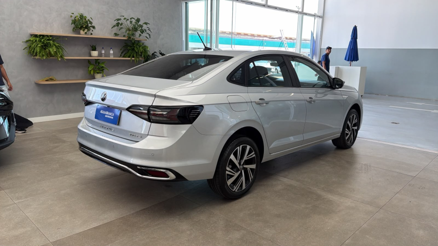 Volkswagen VIRTUS 1.0 200 TSI HIGHLINE AUTOMÁTICO 8