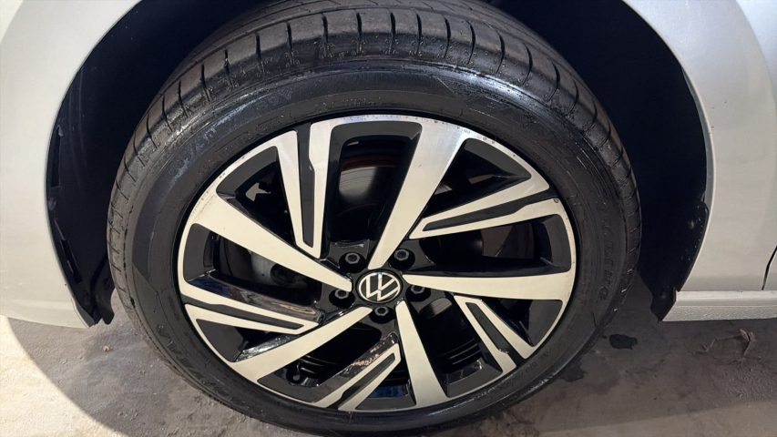 Volkswagen VIRTUS 1.0 200 TSI HIGHLINE AUTOMÁTICO 2