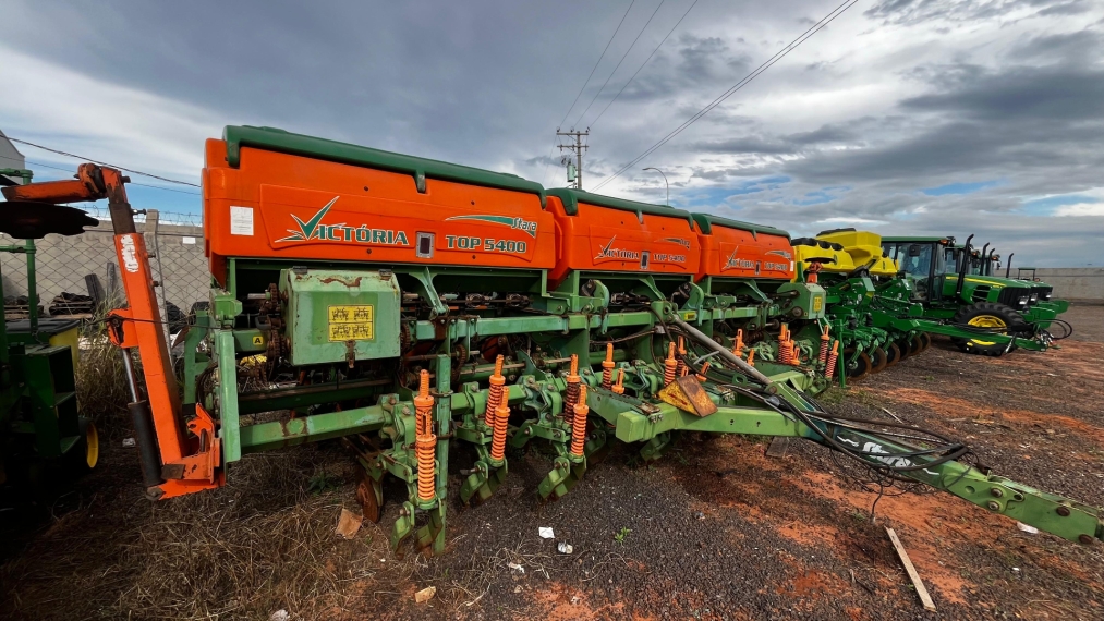 stara plantadeira victoria top 5400 diesel semiautomatico 20130