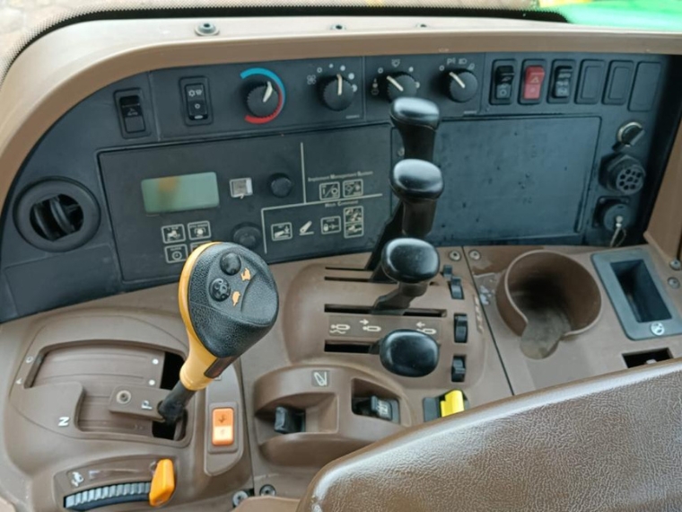 john deere trator 7215j  diesel 1p semiautomatico 20207