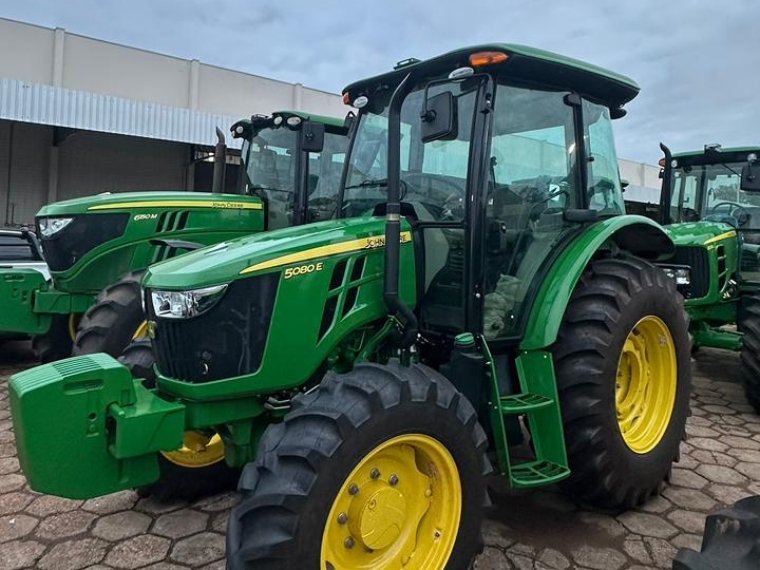 john deere trator 5080e  diesel 1p semiautomatico 2025