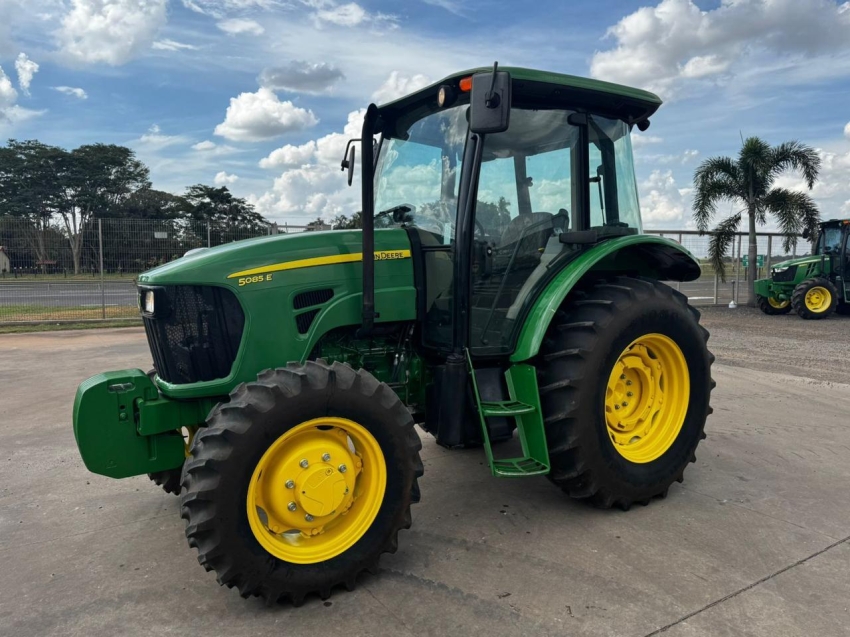 john deere trator 5085e diesel 1p semiautomatico 20171
