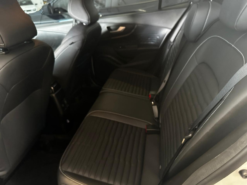 fiat fastback 1.3 turbo 270 flex limited edition at6 23/24 seminovo11