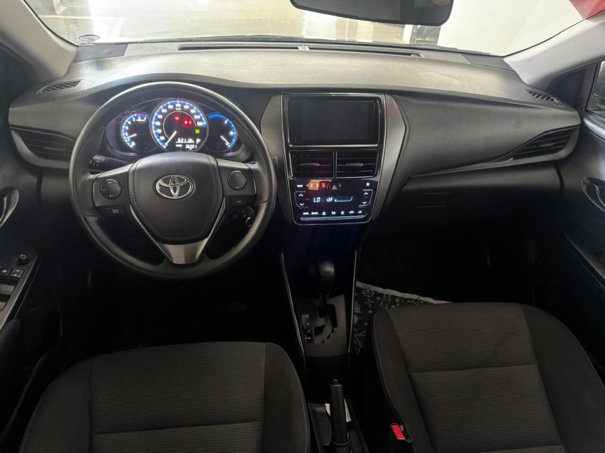 toyota yaris 1.5 16v flex sedan xl multidrive 24/25 seminovo6