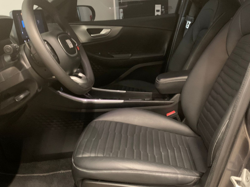 fiat fastback 1.3 turbo 270 flex limited edition at6 23/24 seminovo6