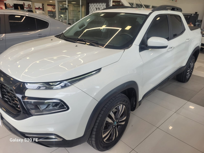 fiat toro 1.3 turbo 270 flex freedom at6 23/24 seminovo2
