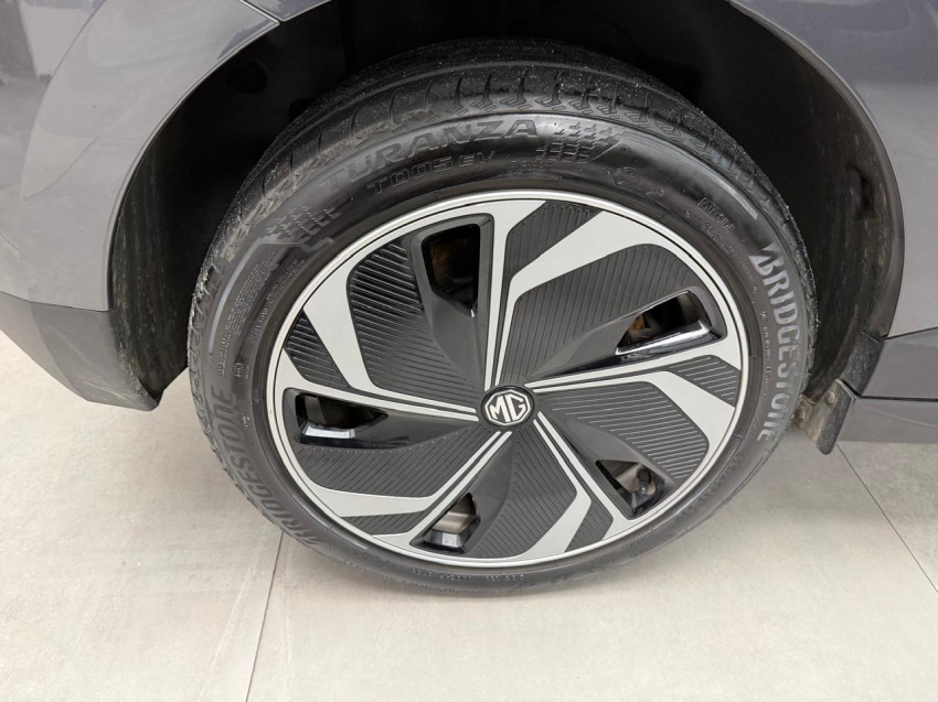 mg 4 64 kw eletrico comfort 25/26 seminovo9