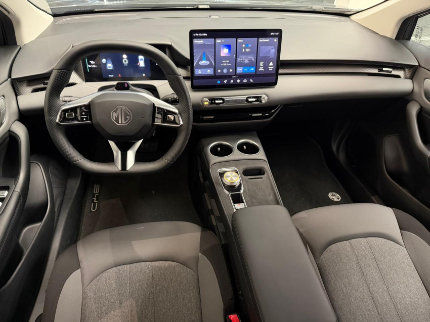 mg 4 64 kw eletrico comfort 25/26 seminovo7