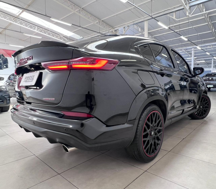 fiat fastback 1.3 turbo 270 flex abarth at6 24/25 seminovo3