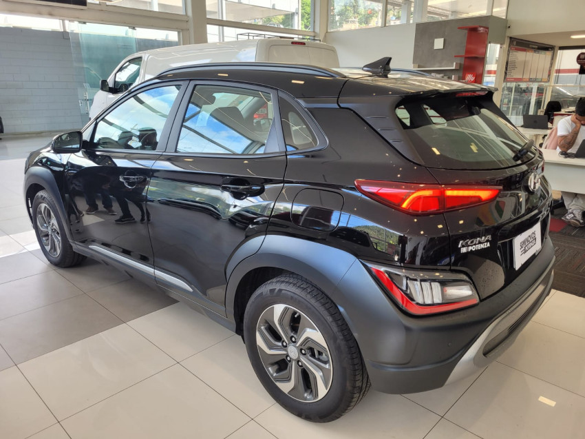 hyundai kona 1.6 gdi hev dct 23/24 seminovo1