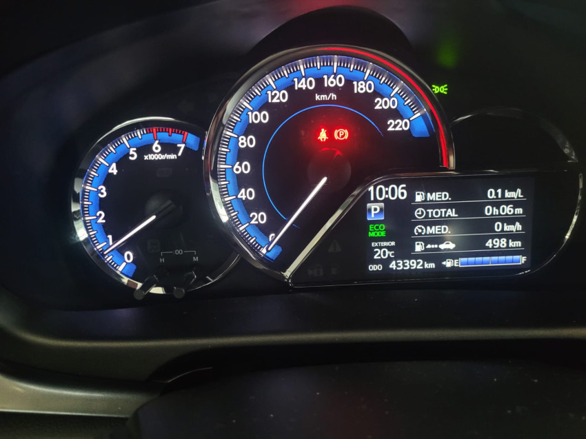 toyota yaris 1.5 16v flex sedan xs multidrive 24/25 seminovo7