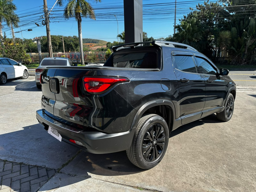fiat toro 1.3 turbo 270 flex volcano at6 23/24 seminovo3