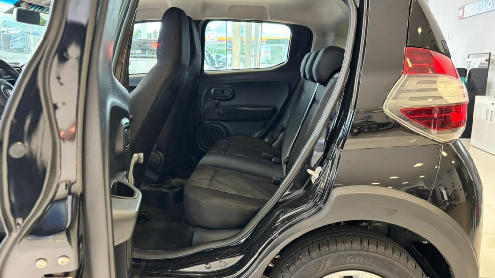 fiat mobi 1.0 evo flex like. manual 4p 202511