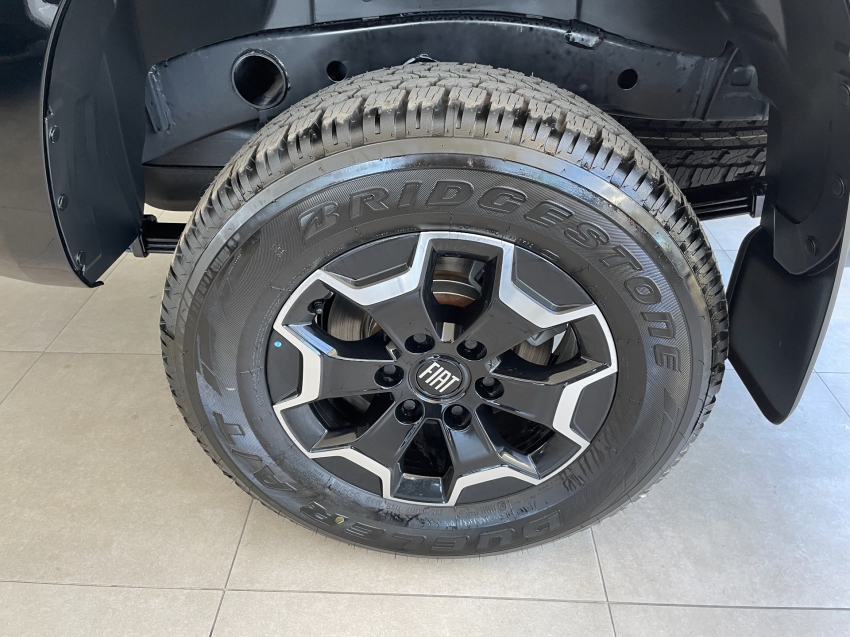 fiat titano 2.2 turbo diesel volcano 4x4 at8 4p automatico 202624