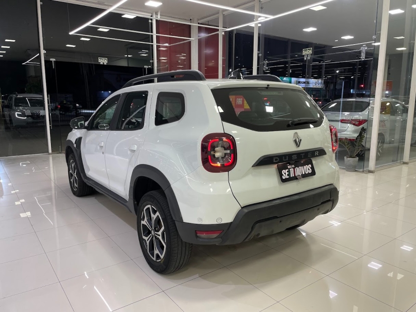 duster iconic 1.6 at6