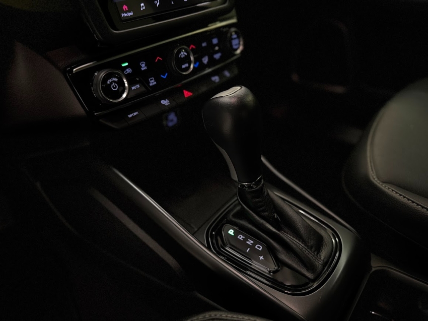 fiat toro 1.3 turbo 270 flex volcano at6 4p automatico 202413