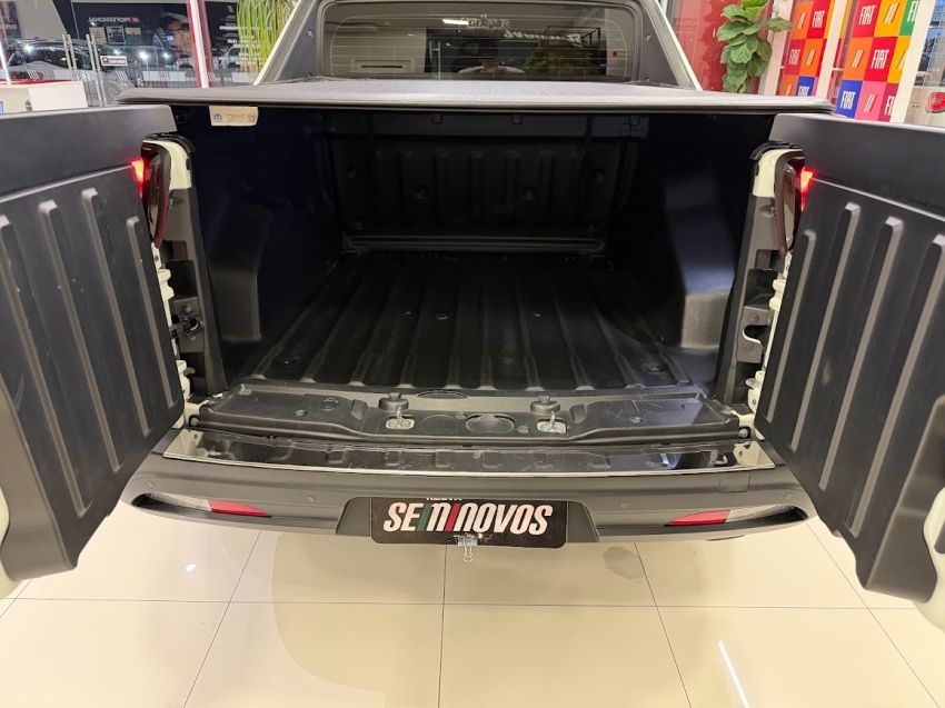 fiat toro 1.3 turbo 270 flex volcano at6 4p automatico 202411
