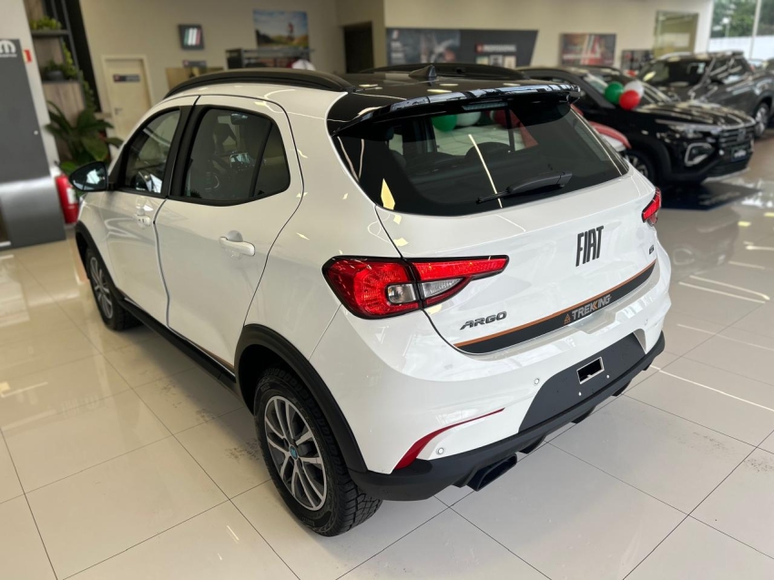 fiat argo 1.3 firefly flex trekking cvt 4p automatico 202610