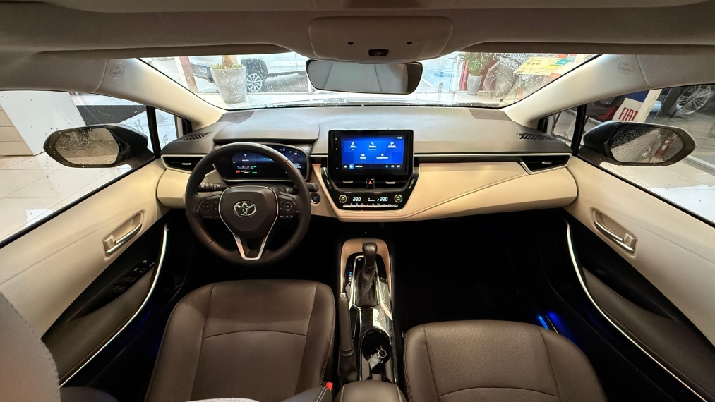corolla altis premium hyb at15