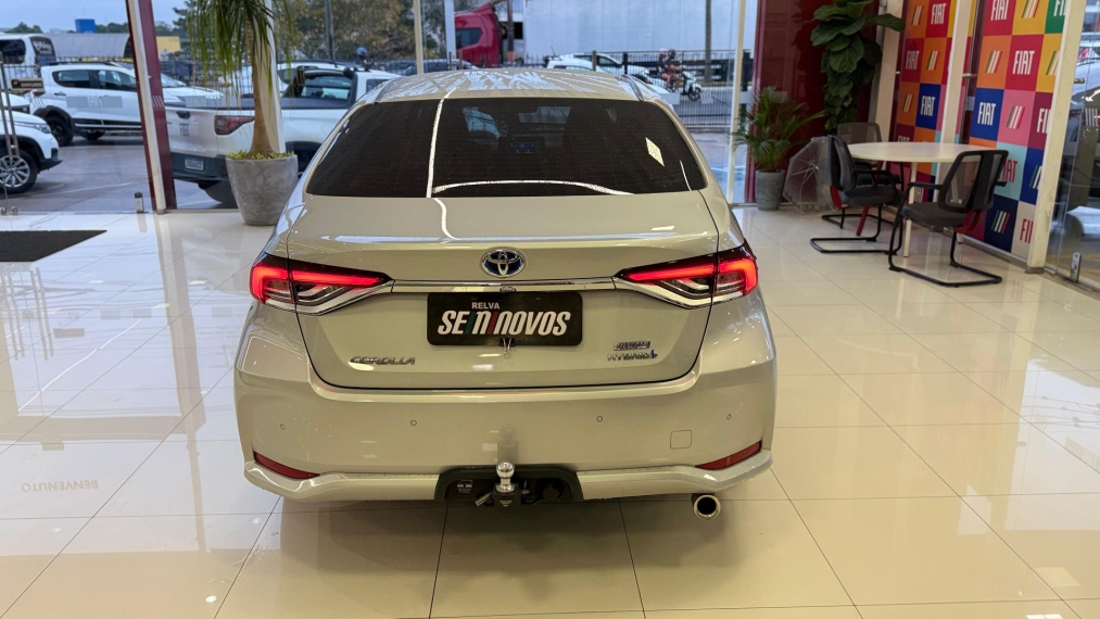 corolla altis premium hyb at4