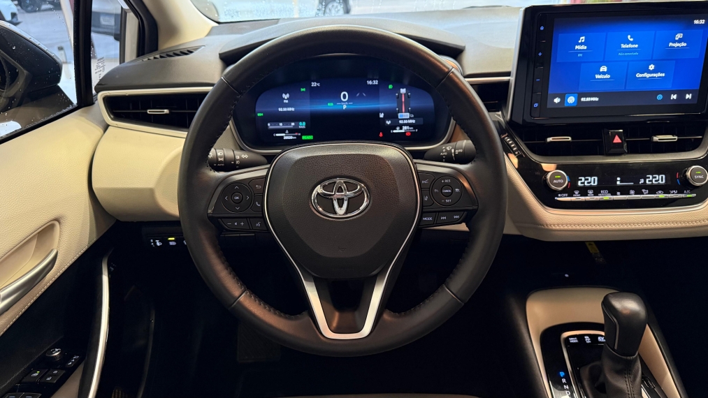 corolla altis premium hyb at18