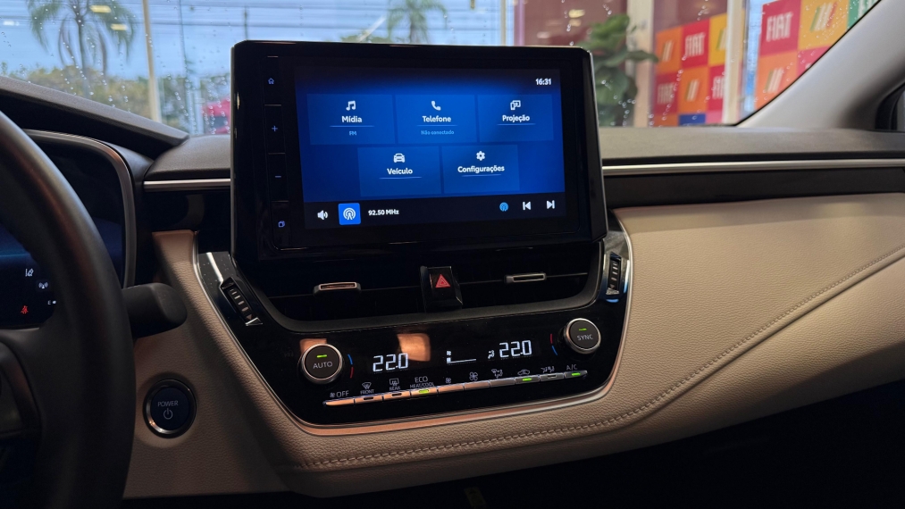 corolla altis premium hyb at17