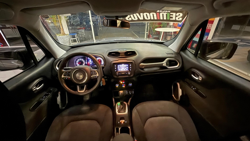 renegade sport 1.8 at11