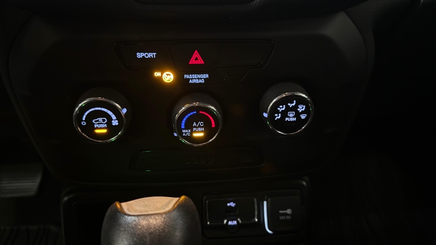 renegade sport 1.8 at15