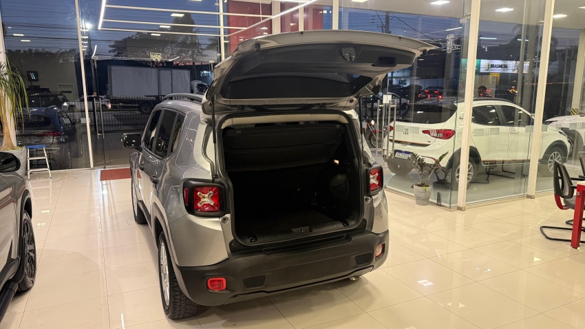 renegade sport 1.8 at9