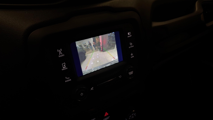renegade sport 1.8 at17