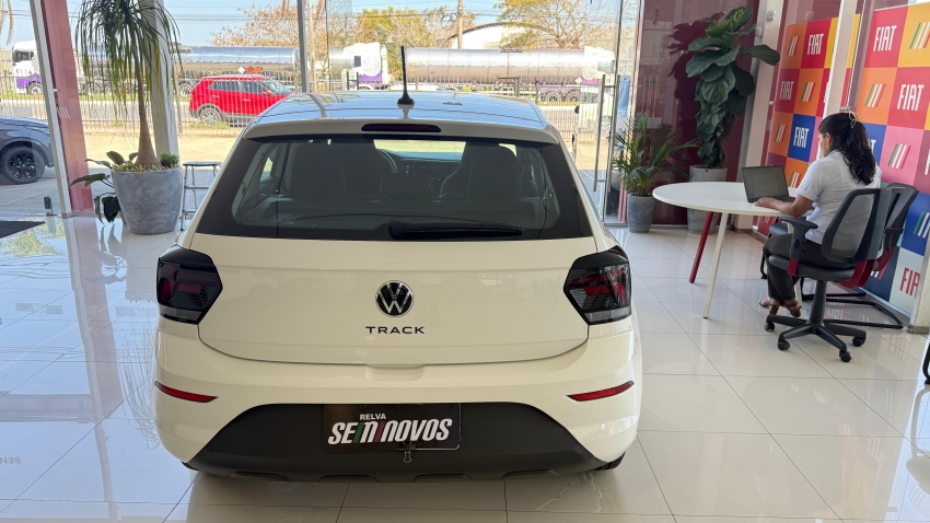 polo track mt4