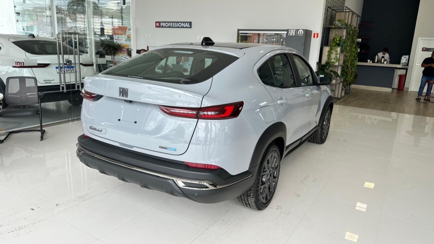 FASTBACK IMPETUS TURBO 200 MHEV FLEX AT 20277