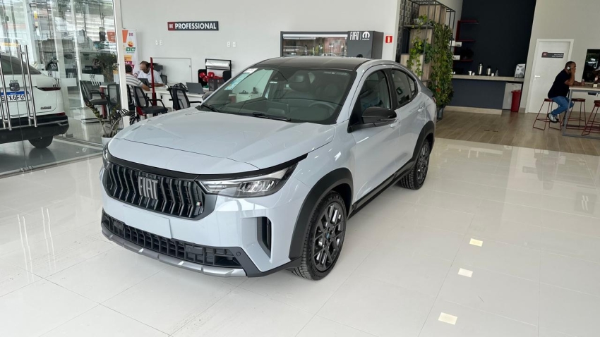 FASTBACK IMPETUS TURBO 200 MHEV FLEX AT 20270