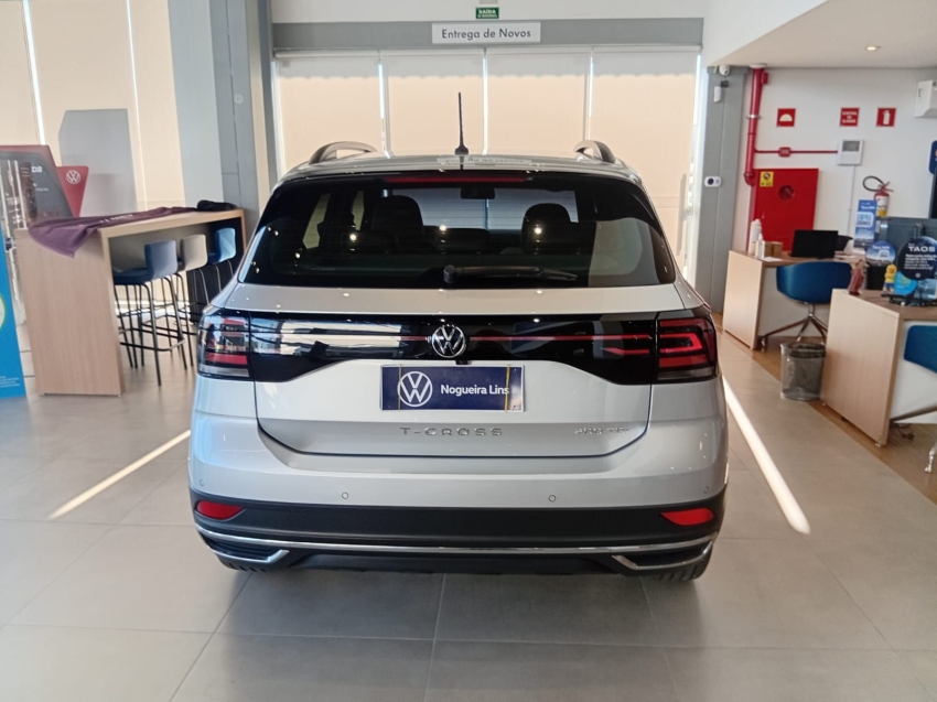 volkswagen t-cross 1.0 200 tsi total flex comfortline automatico 4p 20237