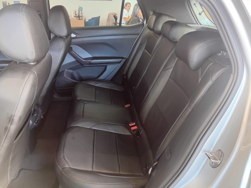 volkswagen t-cross 1.0 200 tsi total flex comfortline automatico 4p 20238