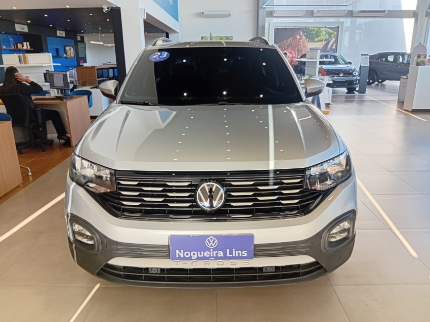 volkswagen t-cross 1.0 200 tsi total flex comfortline automatico 4p 20235