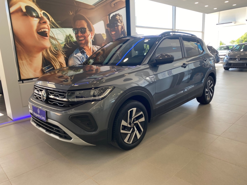 volkswagen t-cross 1.0 200 tsi total flex comfortline automatico 4p 2025